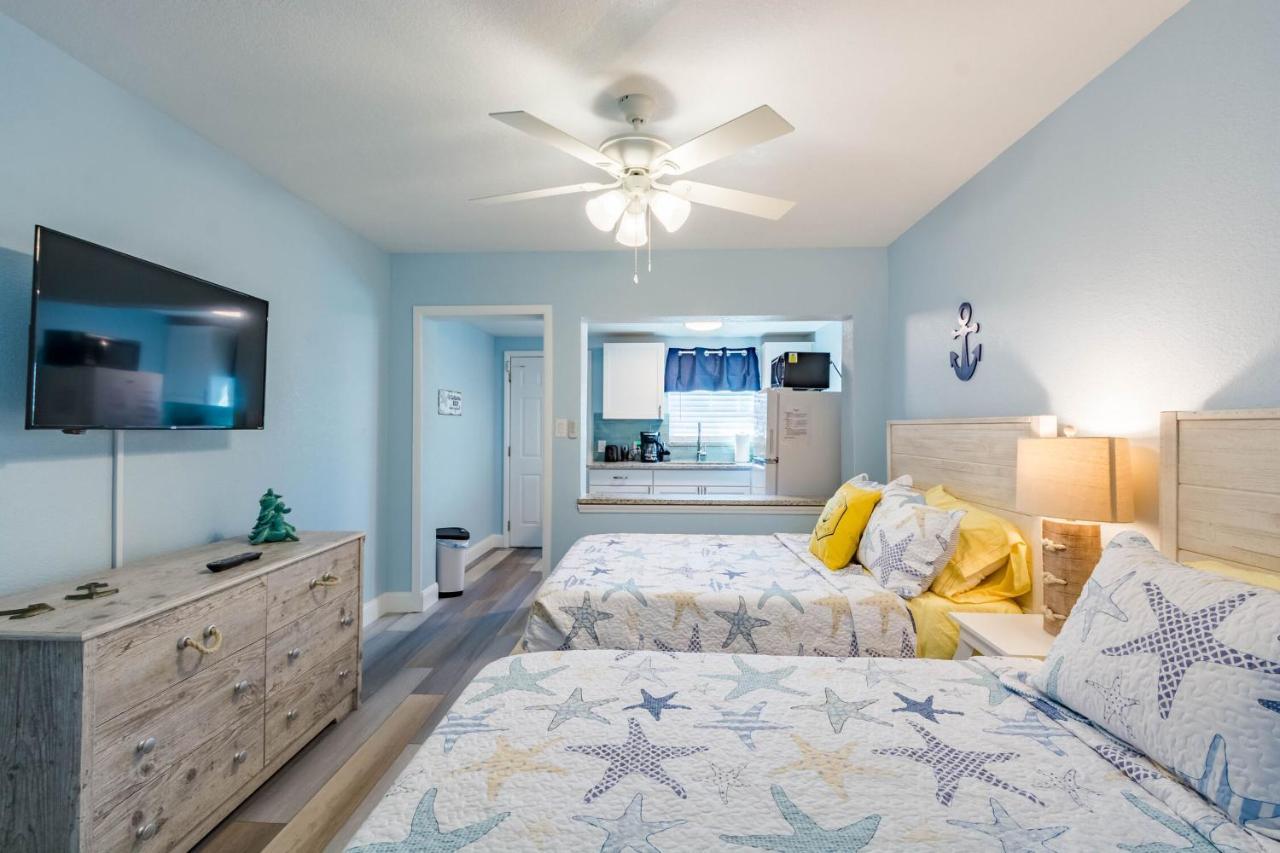 Upham Beach Inn St. Pete Beach Buitenkant foto
